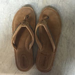 Sperry top-spider Flip Flops.