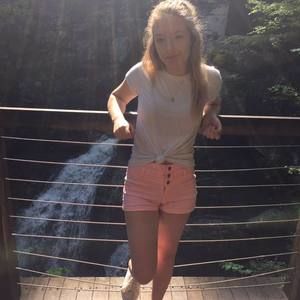 Meet your Posher, Zoe