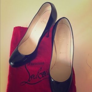 Christian Louboutin  red bottom heels 👠👠