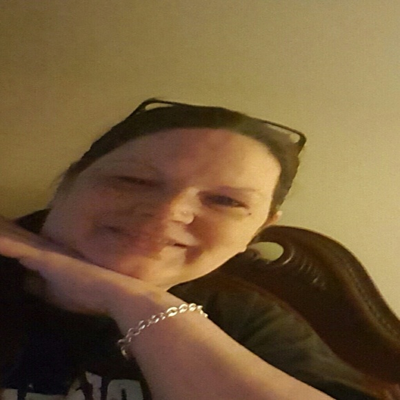 Meet your Posher, Mari - Picture 1 of 1