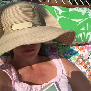 Meet your Posher, Abigail