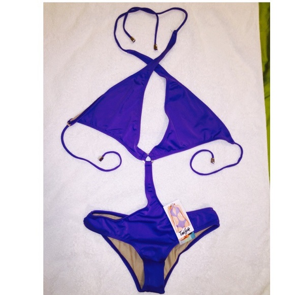 Sleek Monokini - Picture 4 of 4