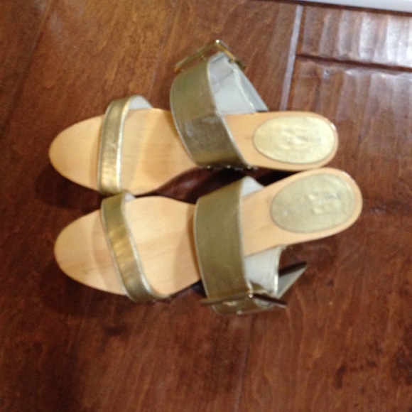 Kate Spade gold sandals size 6.5