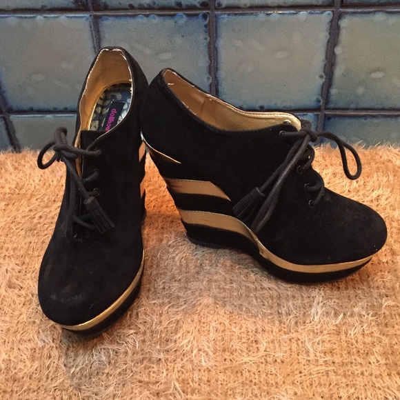 Black & Gold Suede Wedges