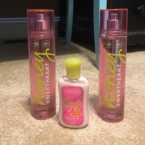 Bath and Body Works "honey sweetheart" bundle!