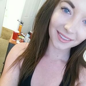 Meet your Posher, Brittney