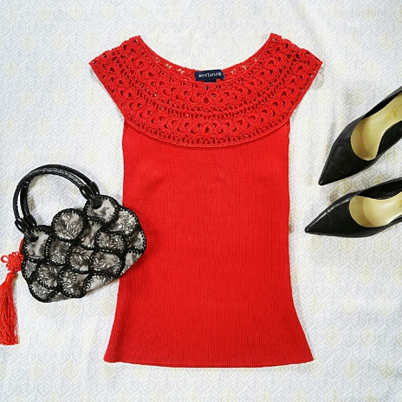 🆑CLOSING DOWN SALE Ann Taylor Silk Top NWOT - Picture 3 of 4