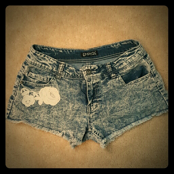 Acid washed shorts