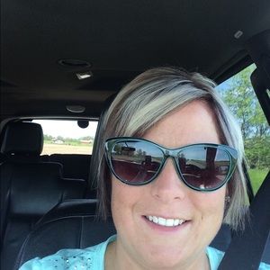 Meet your Posher, Kristin