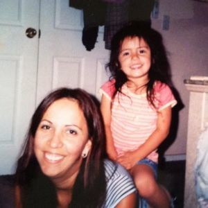 Meet your Posher, Yesenia