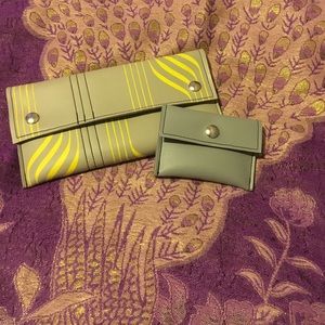 HOLLY AIKEN CLUTCH with CHANGE PURSE