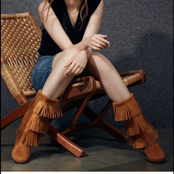 Minnetonka 3 Layer Fringe Boot