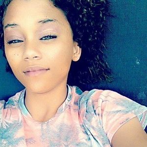 Meet your Posher, Ansley