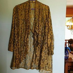 A gold cover up very stunning size of boat in the