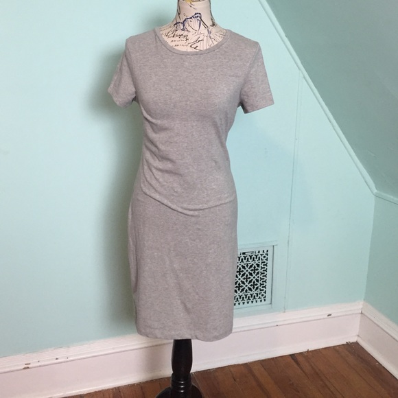Grey Old Navy Tshirt Dress. Fitted.