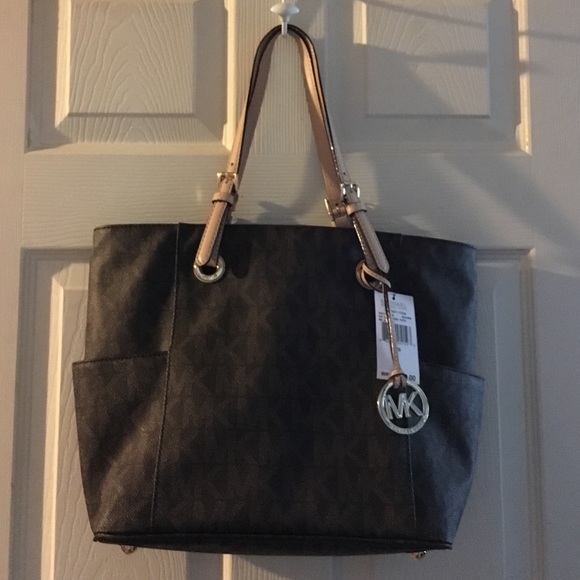 MICHAEL Michael Kors Handbags - MICHAEL KORS JET SET TOTE🌸