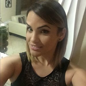 Meet your Posher, Yanela