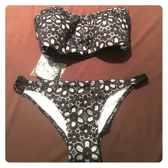 New Victoria Secret bikini-top only