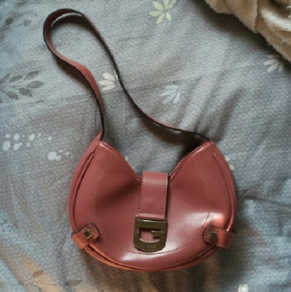Vintage Guess handbag