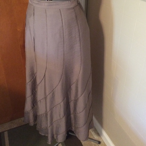 Pretty long skirt!