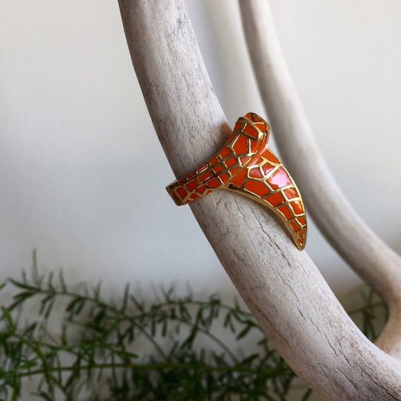 Dominic Jones for Neiman Marcus claw ring NWOT