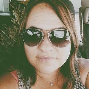 Meet your Posher, Adelena