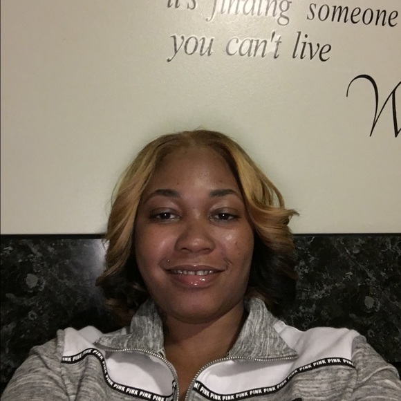 Meet your Posher, Taquetta - Picture 1 of 1