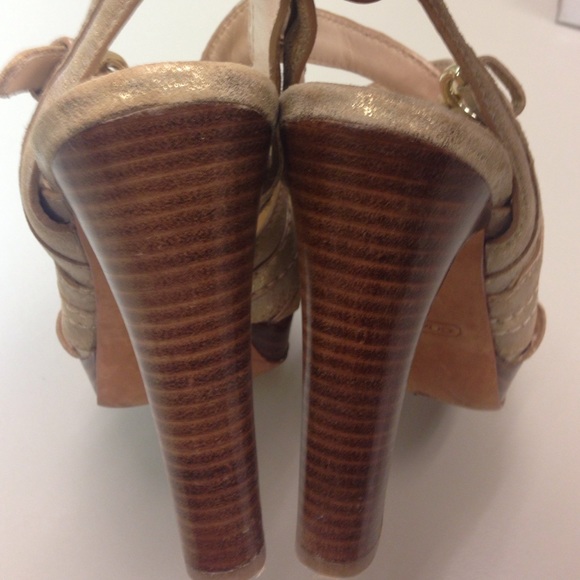 Authentic designer platforms💥💥ssle 1 hr - Picture 3 of 4