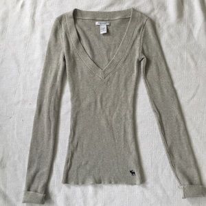 Abercrombie gray sweater