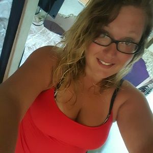 Meet your Posher, Monica