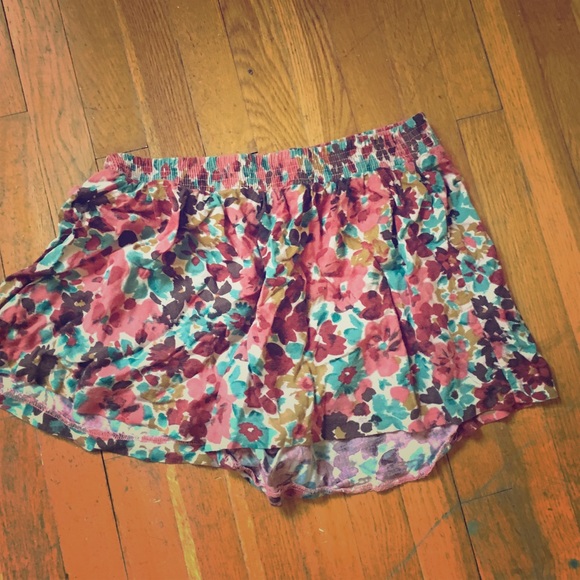 Urban Outfitters pins and needle shorts