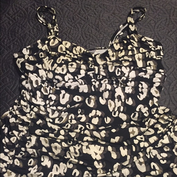 Avenue tankini top- Modern camo pattern