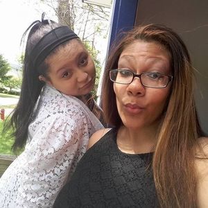 Meet your Posher, Leslie