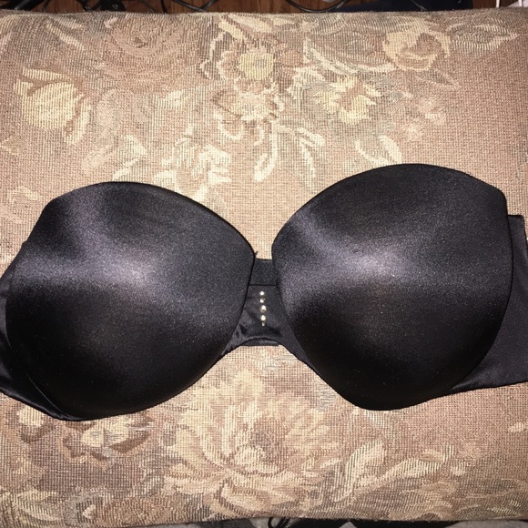 🚫SOLD🚫PUSH UP black extra padding strapless bra!
