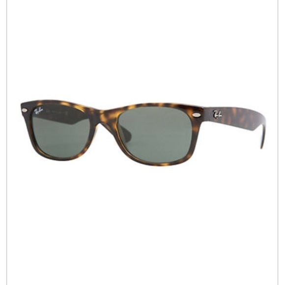 Ray-Ban New Wayfarer classic sunglasses. Tortoise