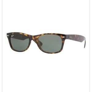 Ray-Ban New Wayfarer classic sunglasses. Tortoise