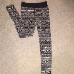 Aztec printed leggings