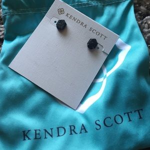 Logan studs in gunmetal and black drusy