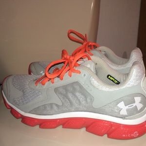 {Under Armour} Sneakers