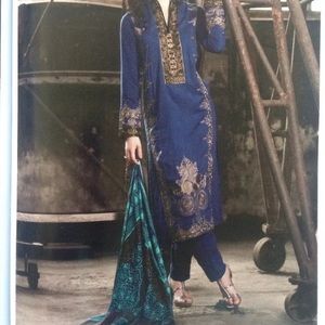 🚩SOLD🚩Gul Ahmed linen Embroidered 3 piece dress