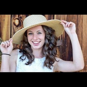 Meet your Posher, Catherine