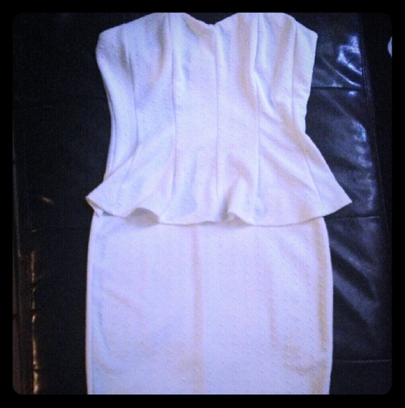 **SOLD** Strapless dress