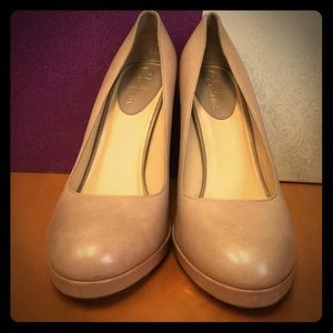 Cole Haan taupe platform pumps
