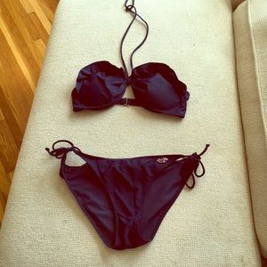 Hollister navy swim suit w ruffles