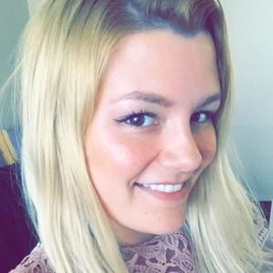 Meet your Posher, Carrie