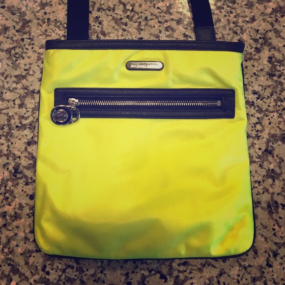 Michael Kors Kempton crossbody