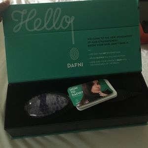 ‼️SALE‼️Dafni hair straigning brush