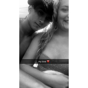 Meet your Posher, Alexis