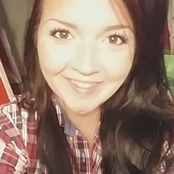 Meet your Posher, Alissa