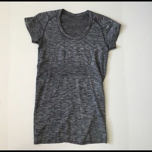 Lulu lemon workout top